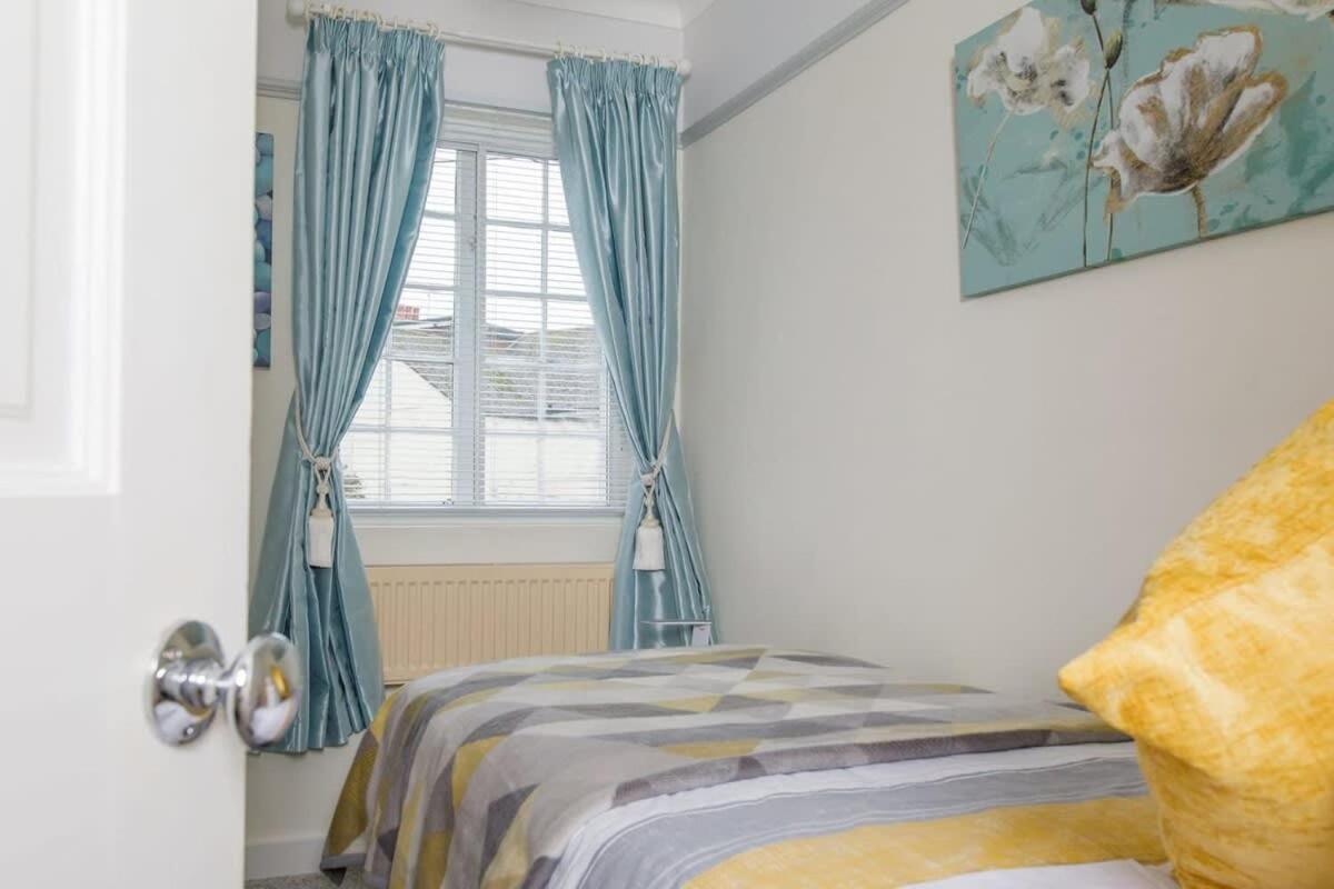 Beautiful Georgian Home In The Heart Of Chichester Esterno foto